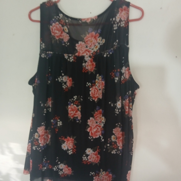 Bobbie Brooks Black Floral Tank Top (0318) - Picture 2 of 3